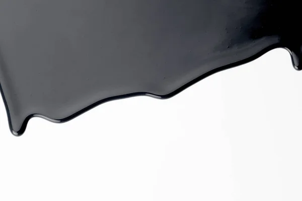 Gotas Pintura Que Fluyen Sobre Papel Blanco Tinta Negra Borra —  Fotos de Stock
