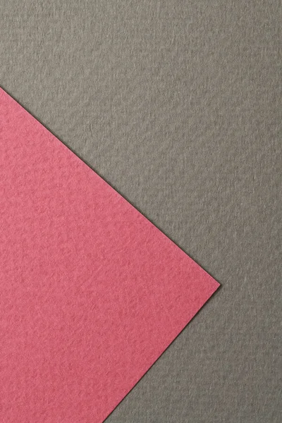 ラフなクラフト紙の背景 紙の質感グレーの赤の色 テキストのコピースペースを持つモックアップ — ストック写真
