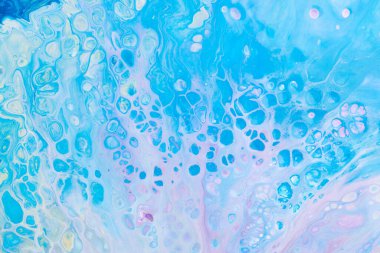 Özel güzel desen, soyut akışkan sanat arkaplanı. Birbirine karışan mavi boya akışı. Yazdırma ve tarama için mürekkep dokusu lekeleri ve çizgileri