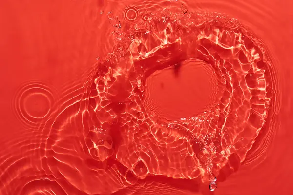 Kırmızı Yüzeyi Soyut Arka Plan Kabarcıklı Kozmetik Nemlendiricisinin Dalgaları Dalgaları — Stok fotoğraf