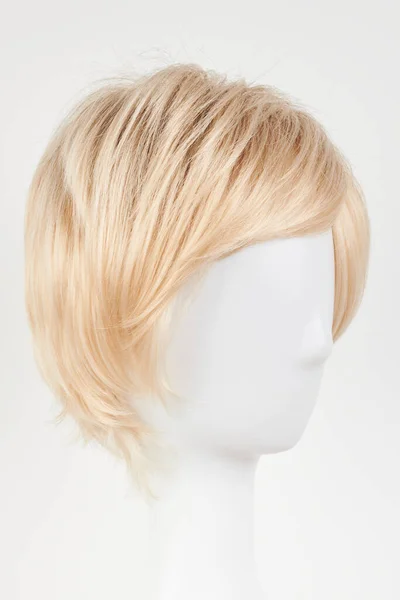 Природньо Виглядає Блондинка Ярмарок Білій Голові Манекена Коротке Волосся Пластиковому — стокове фото
