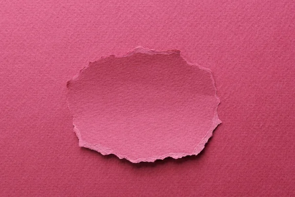 찢어진 가장자리를 찢어진 조각의 콜라주 끈끈한 부르고뉴 빨간색 노트북 페이지의 — 스톡 사진