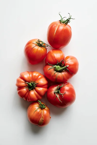 Rote Frische Tomaten Isoliert Auf Weißem Hintergrund Bio Gemüse Saisonale — Stockfoto