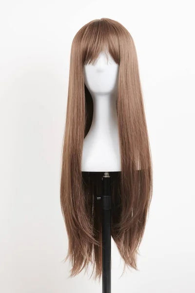 Natural Looking Dark Brunet Wig White Mannequin Head Long Brown — Stock Photo, Image