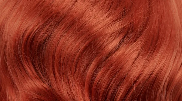 Detailní Pohled Přírodní Lesklé Zrzavé Vlasy Parta Zázvorových Kudrlin Pozadí — Stock fotografie