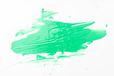 Akrilik boya lekesi, kaotik fırça darbesi, beyaz kağıt üzerinde akan nokta. Yaratıcı yeşil arkaplan, sıvı ar