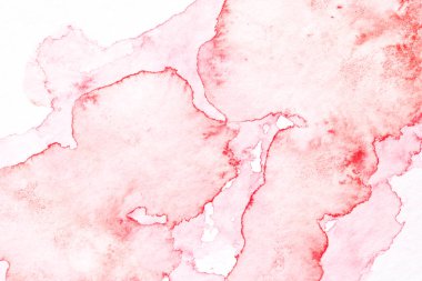 Soyut sıvı sanat arka planı. Beyaz kağıt üzerinde kırmızı suluboya şeffaf lekeler