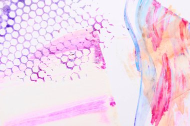 Soyut çok renkli arkaplan, beyaz kağıt üzerinde renkli bal peteği deseni