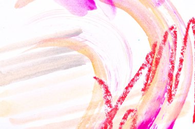 Soyut mor arkaplan. Suluboya lekeleri, çizgiler, noktalar ve beyaz kağıt üzerindeki fırça darbeleri, kartpostal veya giysi kalıpları