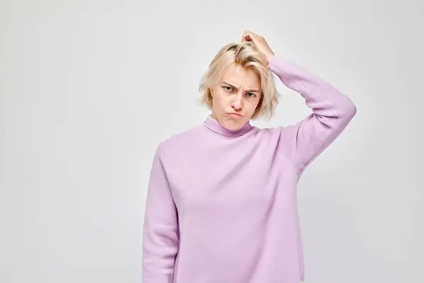 Confused Young Woman Scratching Her Head Wearing Purple Turtleneck White — Stock Photo, Image