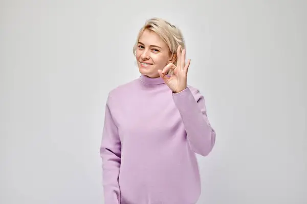 Portrait Rejoicing Blonde Woman Showing Gesture Her Fingers White Background — Stock Photo, Image