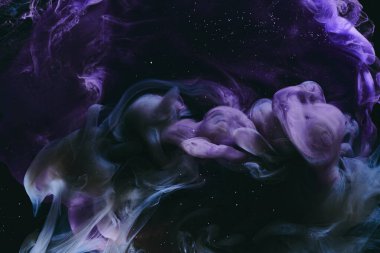 Soyut renkli arkaplan. Hareketli mor boya akışı, sıvı sıvı sanat, uzay gökyüzü