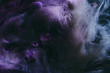 Soyut renkli arkaplan. Hareketli mor boya akışı, sıvı sıvı sanat, uzay gökyüzü