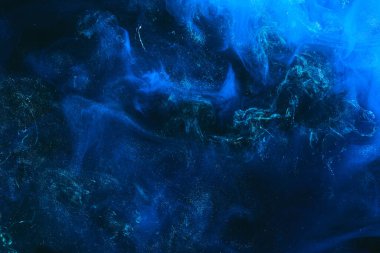 Soyut renkli duman arka planı. Mavi boya akışı, akışkan sanat