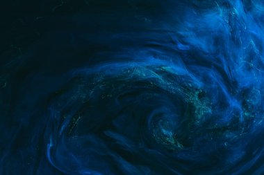 Soyut renkli duman arka planı. Mavi boya akışı, akışkan sanat