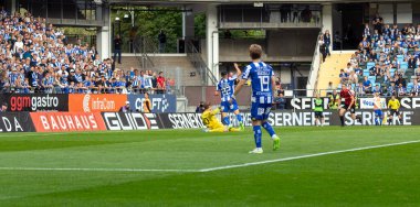 16 Eylül 2023: IFK Gothenburg 'da Astrit Selmani Bromapojkarna' da kaleci Filip Sidklev tarafından oyuna getirildi ve Arbnor Mucolli penaltıyı 1-0 yendi.. 