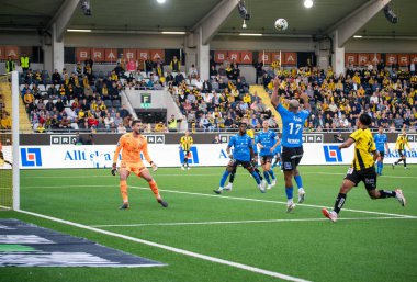 17 Eylül 2023: BK Hacken ve Halmtad BK arasındaki maç anı. Sonuç: 3-2.  