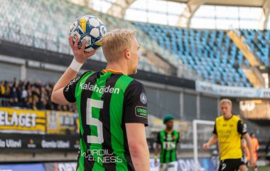 21 Nisan 2024: GAIS ve Mjallby AIF arasındaki maç anı. Son sonuç 2-1. 