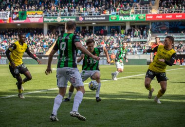 21 Nisan 2024: GAIS ve Mjallby AIF arasındaki maç anı. Son sonuç 2-1. 