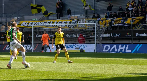 21 Nisan 2024: GAIS ve Mjallby AIF arasındaki maç anı. Son sonuç 2-1. 