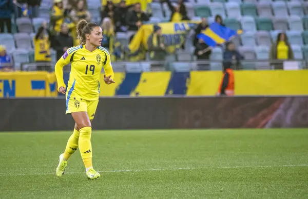 Göteborg, İsveç. 29 Ekim 2024. Johanna Rytting Karneryd, UEFA 2025 playoff 'unda Lüksemburg ile oynanan maçta İsveç adına yarışacak.. 