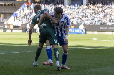 Göteborg, İsveç. 5 Nisan 2025. IFK Göteborg ve Halmstad BK arasında Gamla Ullevi 'de oynanan maçın ikinci yarısında. 