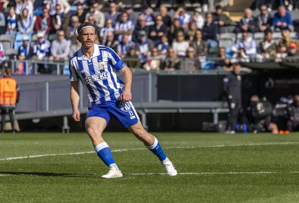 Göteborg, İsveç. 5 Nisan 2025. IFK Göteborg ve Halmstad BK arasında Gamla Ullevi 'de oynanan maçın ikinci yarısında. 