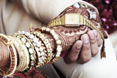 Mumbai 'deki bir Hint düğünü için prosedür