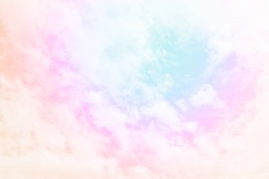 Bulut ve gökyüzü pastel renkli bir arka plan ve duvar kağıdı, soyut gökyüzü arkaplanı tatlı renklerde..