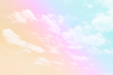 Bulut ve gökyüzü pastel renkli bir arka plan ve duvar kağıdı, soyut gökyüzü arkaplanı tatlı renklerde..