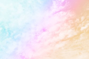 Bulut ve gökyüzü pastel renkli bir arka plan ve duvar kağıdı, soyut gökyüzü arkaplanı tatlı renklerde..