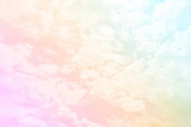 Bulut ve gökyüzü pastel renkli bir arka plan ve duvar kağıdı, soyut gökyüzü arkaplanı tatlı renklerde..