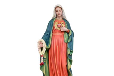 Zarif Meryem Ana heykeli Tayland 'da beyaz arka planda ve duvar kağıdında izole edilmiş..