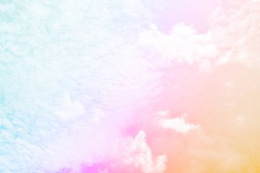 Bulut ve gökyüzü pastel renkli bir arka plan ve duvar kağıdı, soyut gökyüzü arkaplanı tatlı renklerde..