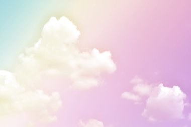 Bulut ve gökyüzü pastel renkli bir arka plan ve duvar kağıdı, soyut gökyüzü arkaplanı tatlı renklerde..