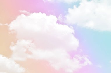 Bulut ve gökyüzü pastel renkli bir arka plan ve duvar kağıdı, soyut gökyüzü arkaplanı tatlı renklerde..