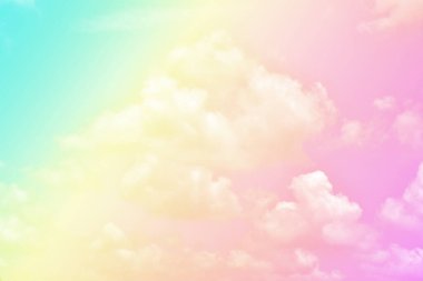 Bulut ve gökyüzü pastel renkli bir arka plan ve duvar kağıdı, soyut gökyüzü arkaplanı tatlı renklerde..