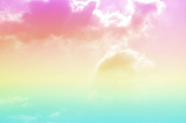 Bulut ve gökyüzü pastel renkli bir arka plan ve duvar kağıdı, soyut gökyüzü arkaplanı tatlı renklerde..