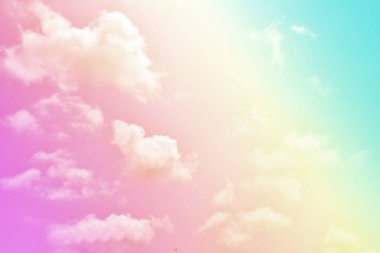 Bulut ve gökyüzü pastel renkli bir arka plan ve duvar kağıdı, soyut gökyüzü arkaplanı tatlı renklerde..