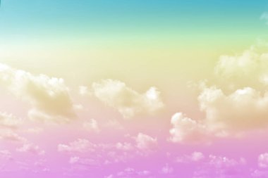Bulut ve gökyüzü pastel renkli bir arka plan ve duvar kağıdı, soyut gökyüzü arkaplanı tatlı renklerde..