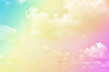 Bulut ve gökyüzü pastel renkli bir arka plan ve duvar kağıdı, soyut gökyüzü arkaplanı tatlı renklerde..
