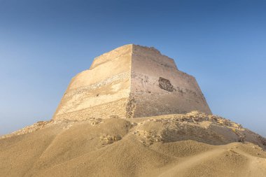 Mısır 'daki Meidum Piramidinin Görünümü