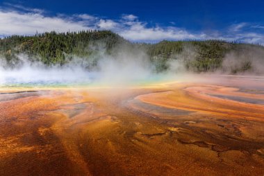 Yellowstone Ulusal Parkı 'ndaki Büyük Prismatik Baharın büyüsü