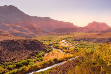 Big Bend Çiftliği Eyalet Parkı 'nın ve Rio Grande Nehri' nin inanılmaz manzarası.