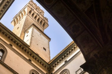 Floransa 'daki Vecchio Sarayı' nın Kulesi.