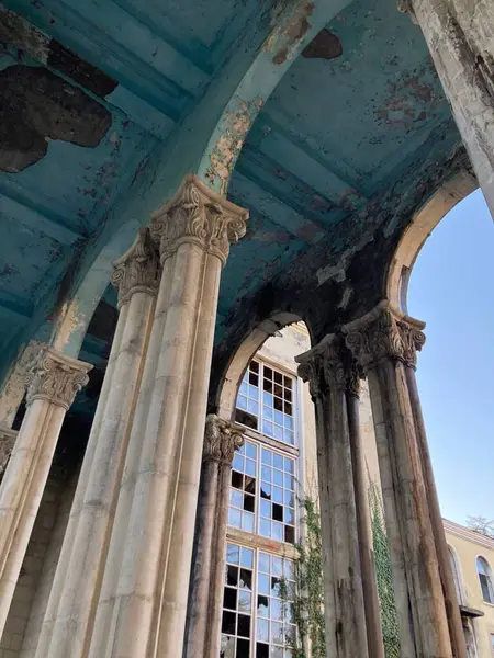 Hayalet şehir Tsqaltubo 'daki Sanatoryum 