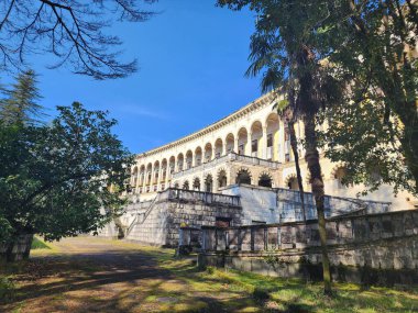 Gürcistan 'ın Tsqaltubo kentindeki SSCB kömür endüstrisinin terk edilmiş sanatoryumu.