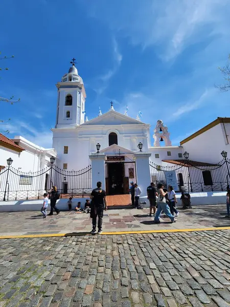 Buenos Aires 'teki Meryem Ana' nın Bazilikası