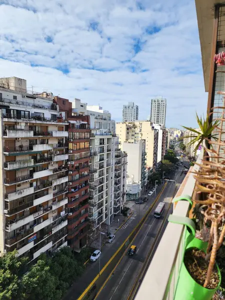 Buenos Aires 'te Bir Pencereden Şehir Manzarası