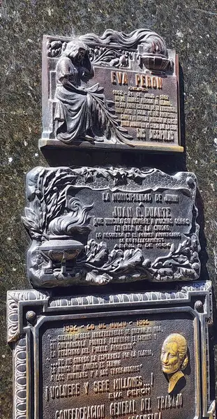 Eva Pern ve Juan Duarte 'ye tarihi övgüler